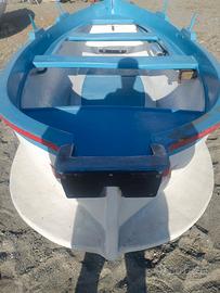 Gozzo vetroresina 4 metri + Motore Johnson 7.5 cv