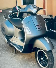 Vespa GTS 300 Super Sport