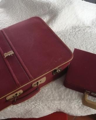 valigia in stoffa vintage con beauty