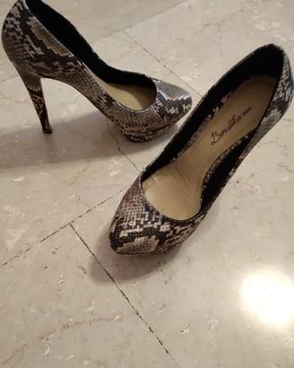 scarpe con zeppa e tacco a spillo animalier