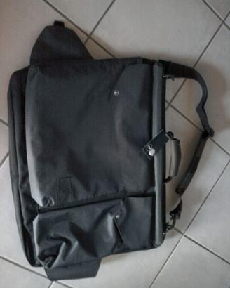 Porta abito da viaggio marca Fila