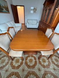 tavolo con 6 sedie dal piede centrale 