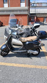 Vespa 125 lx nera
