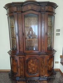 Credenza mod. '800 in noce /radica