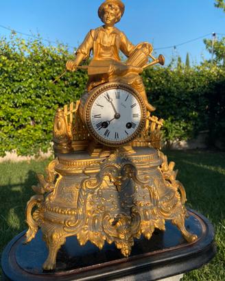 Orologio antico da camino
