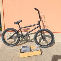 BMX SUBROSA SALVADOR 20.5" / NERO (RHD)