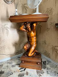 Tavolino scultoreo antico da salotto