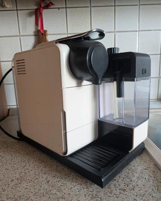 Macchina Caffè Nespresso De'Longhi Lattissima Touc