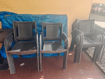 tavoli e sedie dehors