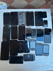 Lotto 23 Telefoni Cellulari – Samsung, Apple