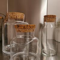 Vasi di vetro di varie domensioni