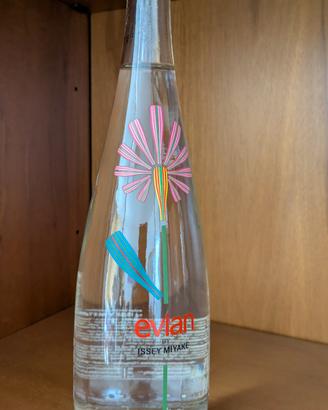Bottiglia EVIAN Issey Miyake - Edizione Limitata