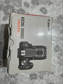 Fotocamera canon 2000D