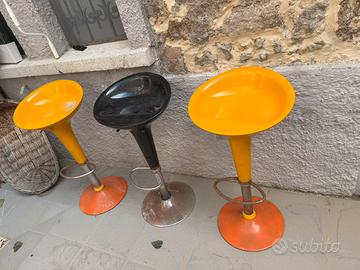 Tre sgabelli vintage