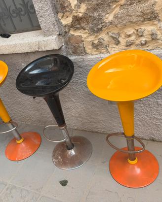 Tre sgabelli vintage