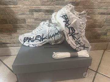 Balenciaga runner