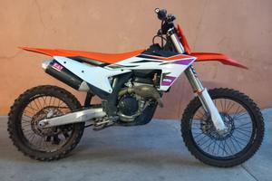 Moto KTM 250