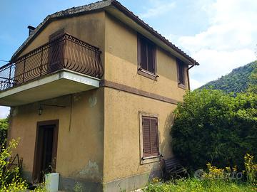Immobile residenziale a Montelanico