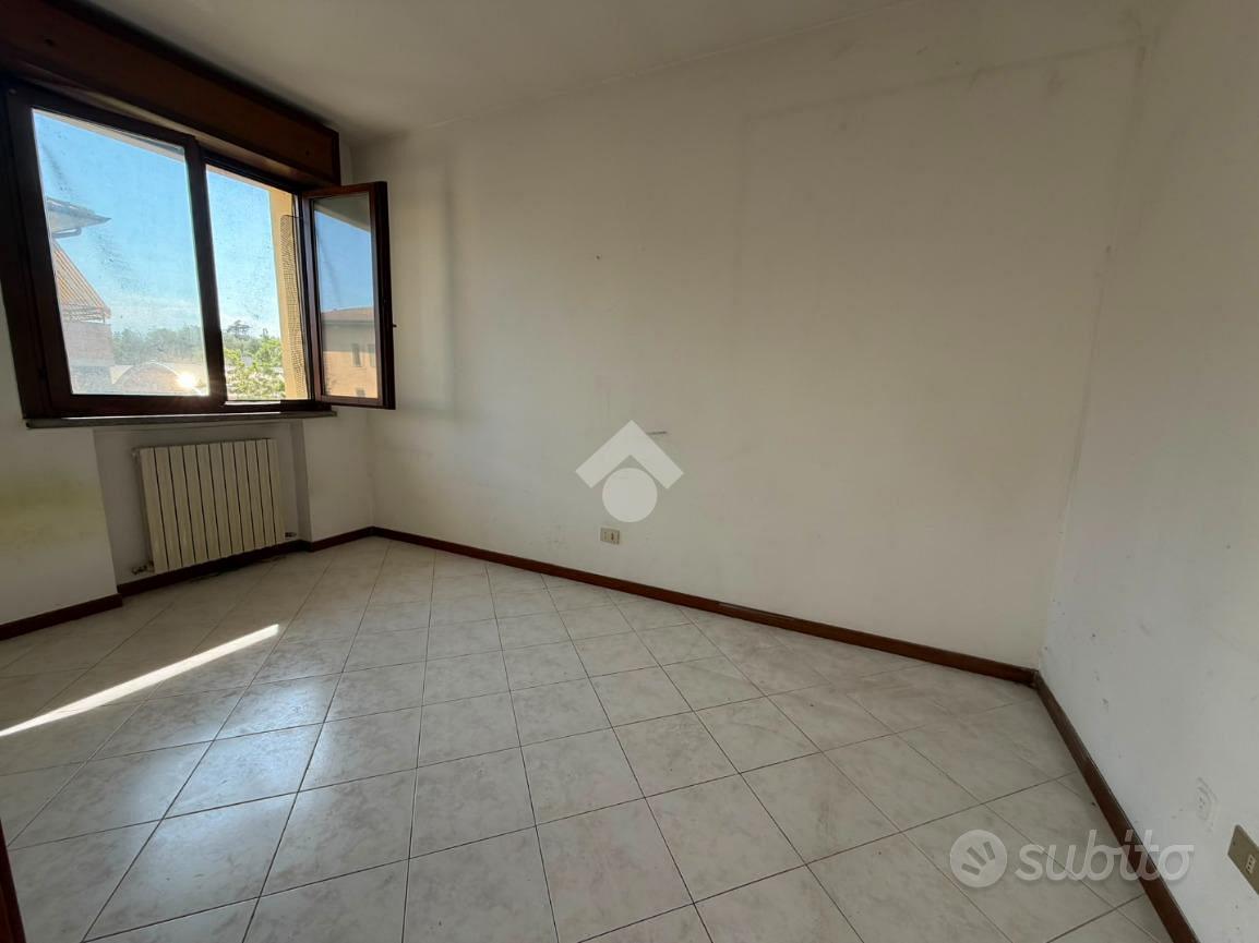Appartamento – RE - Vista 3