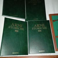 collezione espositori armi storiche
