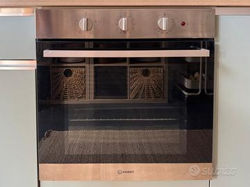 INDESIT DUETTO FORNO NERO INOX +PIANO COTTURA INOX