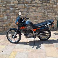 Honda NX 650 Dominator - 1998