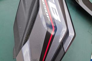 Fianchetto CB650F para radiatore 