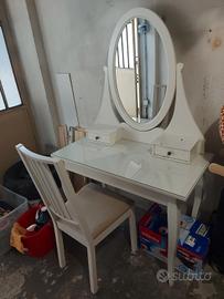 scrivania toeletta trucco