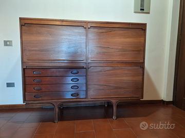 Mobile contenitore di G. Frattini, mod 504 Bernini