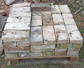 mattoni vecchi antichi 26x12x5.5  0.51cad/uno
