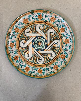 Piatti decorativi in ceramica di Faenza