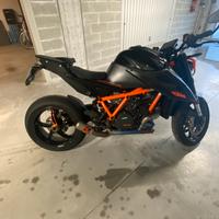 Portatarga evotech KTM superduke 3.0