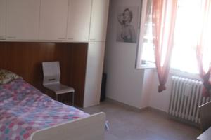 Camera singola per ragazza