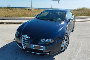 Alfa romeo GT 