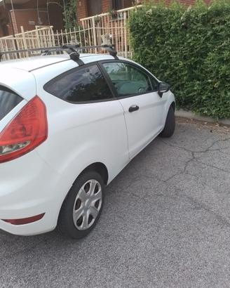 Fors Fiesta Van