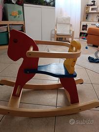 cavallino in legno 