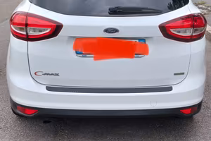 Ford max allestimento Titanium 