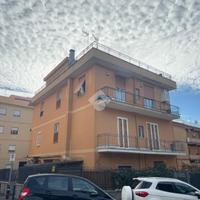 3 LOCALI A GENZANO DI ROMA