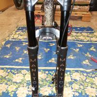 Forcella Manitou Mezzer Pro 27.5 150mm