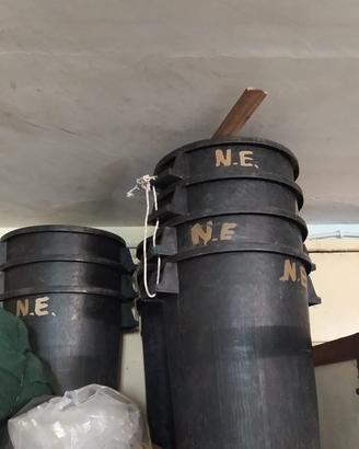 Bidoni in plastica rigida