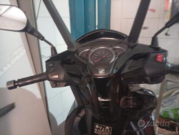 ricambi sh 300 2017 elencati