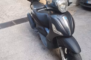 Piaggio Beverly 350 Police