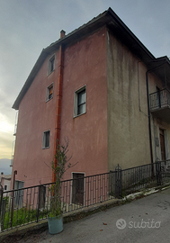 Abitazione singola su 3 piani