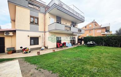 Appartamento ristrutturato con giardino