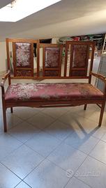 divanetto stile liberty