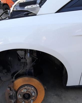 FORD FOCUS 2011 - PARAFANGO SINISTRO