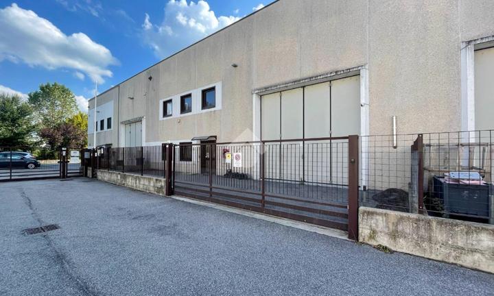 CAPANNONE A DESENZANO DEL GARDA