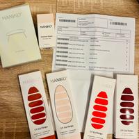 Set manicure: 4 gel adesivi + lampada UV + remover