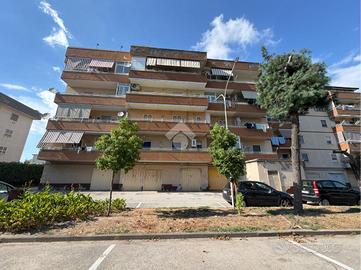 2 LOCALI A QUARTO