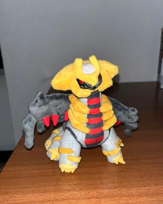 Peluche Giratina Pokémon Center Japan